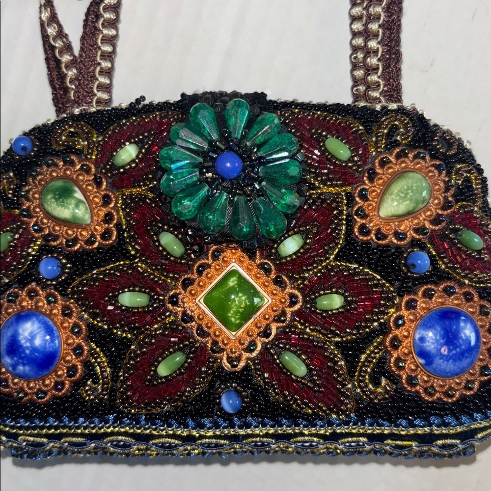 BUTLER & WILSON VINTAGE BEADED HANDBAG COLORFUL ADORNMENT WITH SNAP CLOSURE - Picture 4 of 16